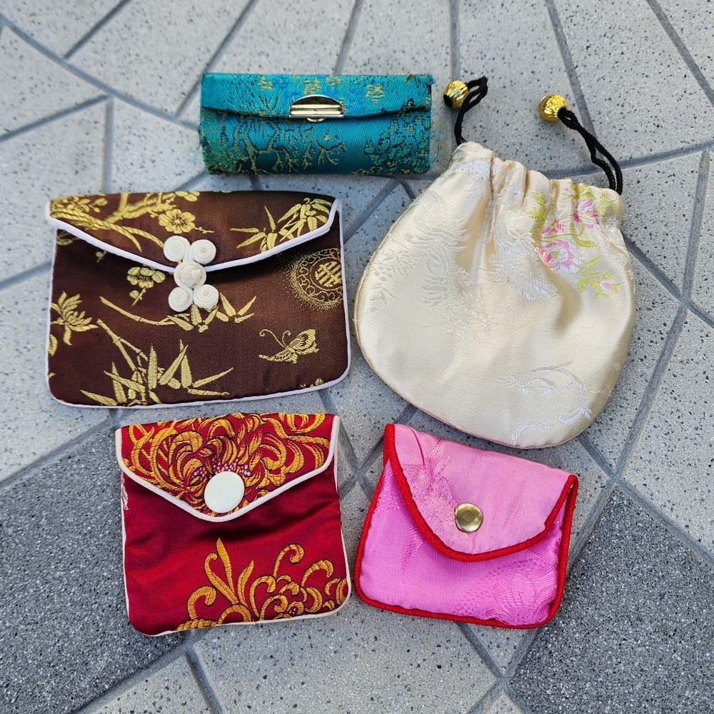 Oriental Embroidered Silk Jewelry Cosmetic 5 Piece Bag Pouch Set - Picture 9 of 9
